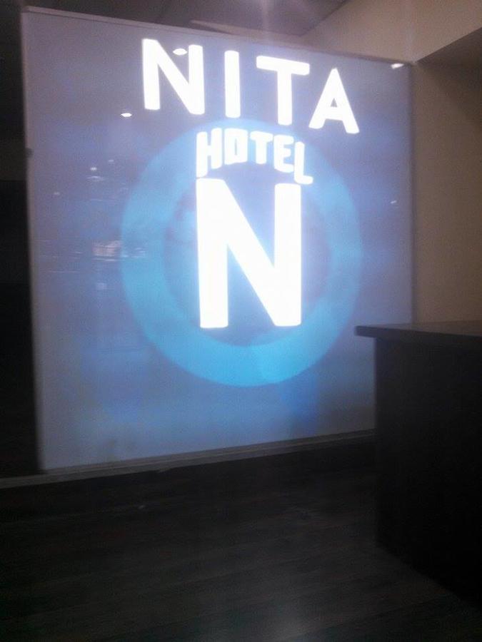 Nita Hotel Tbilisi Buitenkant foto